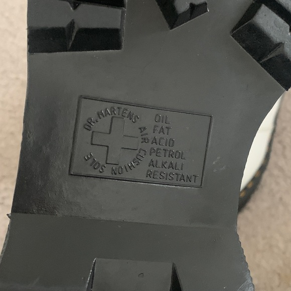 Dr. Martens 2976 White Platform Chelsea Boots - Picture 4 of 8